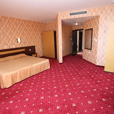 Izola Paradise 4*