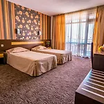Izola Paradise Szálloda 4*