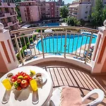 Szálloda Izola Paradise 4*