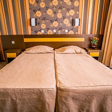 Izola Paradise Hotel 4*